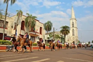 Leia mais sobre o artigo Mais de 20 cavaleiros participarão da cavalgada de abertura das festividades do centenário de Jayme Caetano Braun