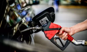 Leia mais sobre o artigo Preço da gasolina sobe 12,5% nos postos brasileiros em 2023