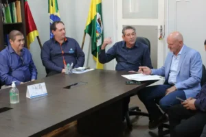 Leia mais sobre o artigo Centros de convivência giruaenses receberão investimentos visando a qualificação de suas infraestruturas 