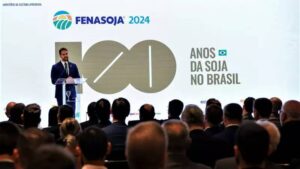 Leia mais sobre o artigo Fenasoja é lançada em comemoração ao centenário da chegada do grão ao Brasil