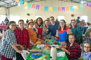 Leia mais sobre o artigo Vice-prefeito de Santo Ângelo participa de encontro festivo de clube de mães