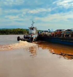 Leia mais sobre o artigo Cheia do Rio Uruguai suspende travessia de balsa em Porto Mauá