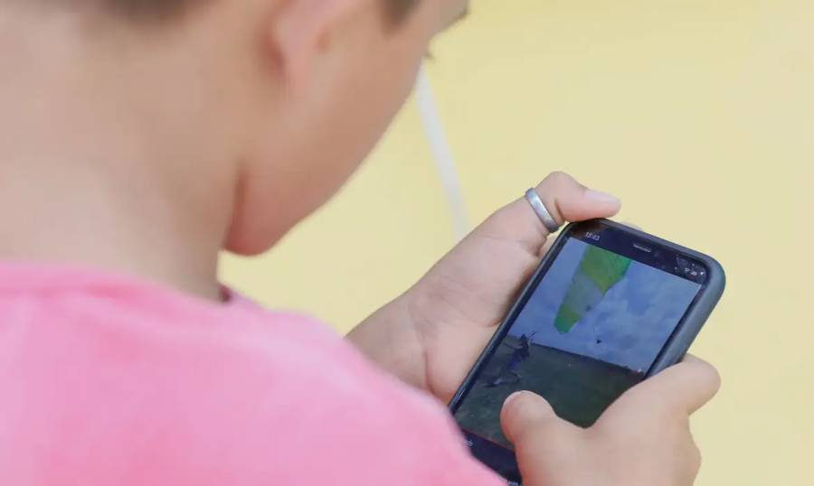 Leia mais sobre o artigo Escolas da educação básica iniciam ano letivo com proibição de celular