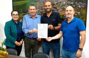 Leia mais sobre o artigo Governo Municipal firma termo de fomento para incentivo ao esporte em Giruá