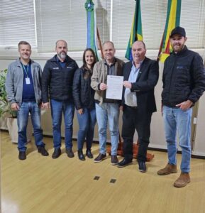 Leia mais sobre o artigo Prefeito de Boa Vista do Buricá recebeu convite para o 13º Seminário Regional de Atividade Leiteira