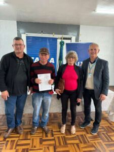 Leia mais sobre o artigo Campina das Missões celebra nova etapa do Minha Casa Minha Vida Rural com assinatura de 25 contratos