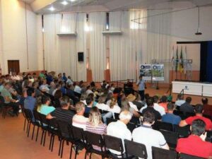 Leia mais sobre o artigo Seminário Regional busca fortalecer cadeia produtiva do leite no Noroeste do RS
