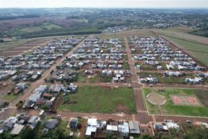 Leia mais sobre o artigo Mais de 800 famílias já foram beneficiadas pelo Programa Santa Rosa Verde e Amarela