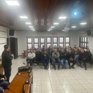 Leia mais sobre o artigo Administração Municipal de Porto Mauá realiza reunião sobre regularização ambiental e fundiária dos balneários