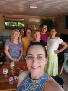 Leia mais sobre o artigo Grupo de Artesanato do ESF Rural promove oficina de velas aromáticas 