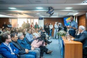 Leia mais sobre o artigo Leite abre 2ª Marcha Gaúcha de Vereadores defendendo política do respeito e valorização do legislativo municipal
