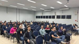 Leia mais sobre o artigo XV Semana Acadêmica das Engenharias começa com palestra sobre energia limpa