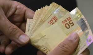 Leia mais sobre o artigo Lote extra de R$ 1,5 bi do abono salarial será pago nesta quarta-feira
