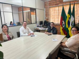 Leia mais sobre o artigo Rolador recebe visita do secretário-adjunto da Cultura do Estado