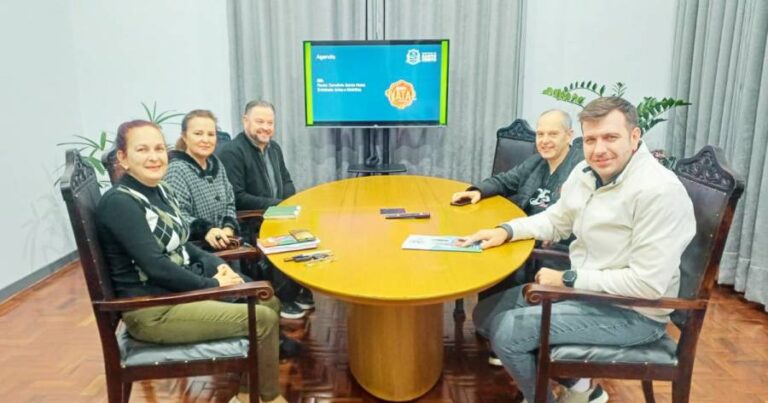 Santo Cristo inicia preparativos para o Santo Natal